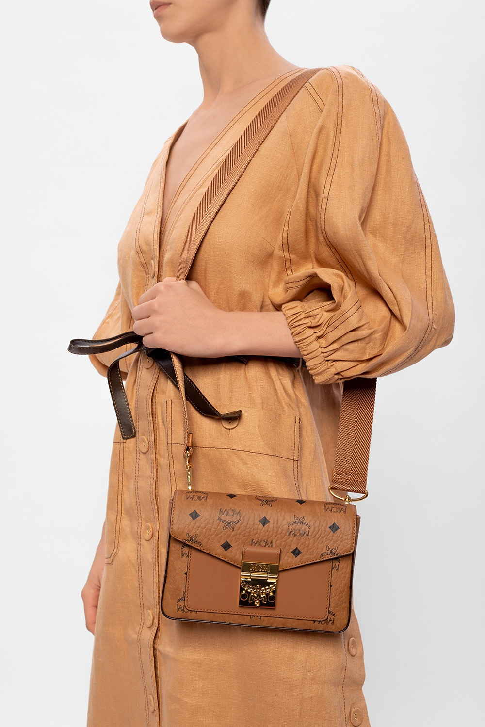 MCM Shoulder bag with logo | Women's | Vitkac